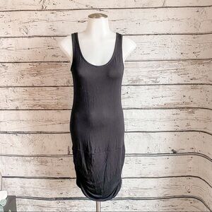 Black Bella Luxx sleeveless dress